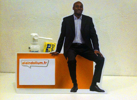 christophe-grebert-modem-le-presentoir-a-post-it-alain-dolium-nest-pas-une-blague