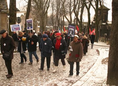 a-paris-700-manifestants-pour-la-commemoration-des-morts-de-la-rue-de-charonne