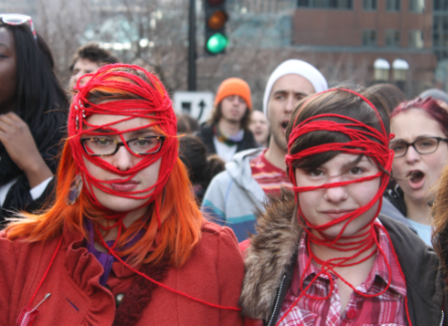 Manifestations monstres au Québec contre la hausse des frais de scolarité manifestations-monstres-au-quebec-contre-la-hausse-des-frais-de-scolarite