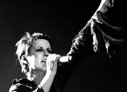 photos-the-cranberries-au-zentih-de-paris-le-22-mars-2010