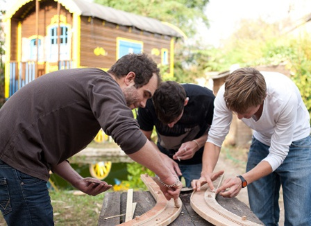 Débrouille : comment construire une roulotte de A à Z ? debrouille-comment-construire-une-roulotte-de-a-a-z