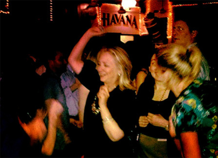 Bar-hillary-clinton