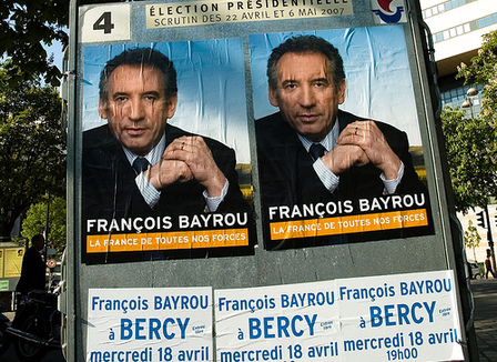 conseil-national-du-modem-bayrou-vire-aussi-a-droite