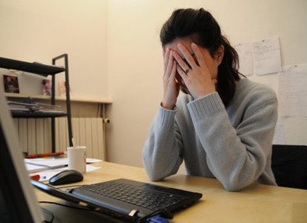 Harc_lement_sexuel_stagiaire