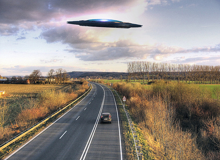 stephen-hawkins-il-vaut-mieux-que-l-humanite-n-essaie-pas-de-rentrer-en-contact-avec-les-extraterrestres