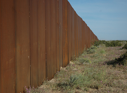 la-polemique-enfle-apres-la-mort-d-un-migrant-mexicain-roue-de-coups-par-la-police-des-frontieres-americaine