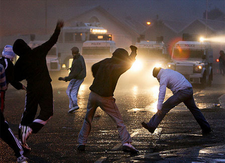 le-mariage-gay-en-argentine-des-violences-a-belfast-et-la-photo-d-un-grec-sur-un-yaourt-turc-le-morning-refresher-de-l-apres-midi