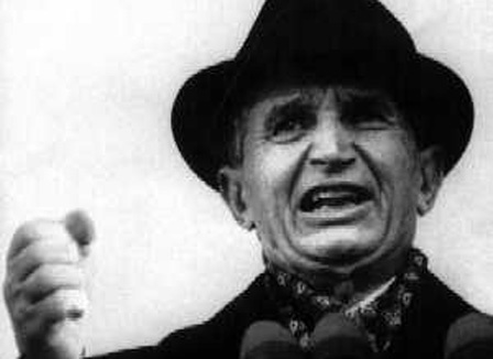l-exhumation-des-ceausescu-un-ane-en-parachute-et-la-garde-a-vue-au-conseil-constitutionnel-le-morning-refresher