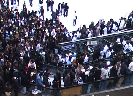 photos-800-personnes-a-la-marche-pour-rachid-a-cergy