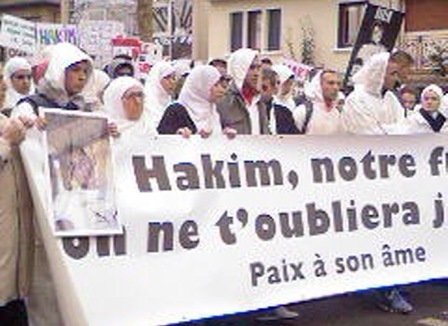 photo-plus-de-1-200-personnes-a-la-marche-pour-hakim-kremlin-bicetre