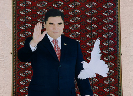 gurbanguly-berdymouhamedov-le-president-dentiste-qui-a-chasse-msf-du-turkmenistan