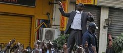 Youssou N'Dour blessé dans une manifestation à Dakar