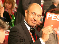DSK: Harlem Désir demande de l'aide à Sarkozy